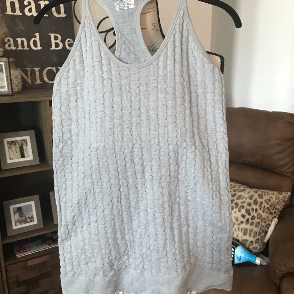 Athleta tank size L